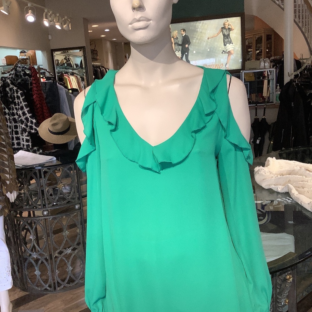 Lucky girl shirt !  Gorgeous shade of green great all year